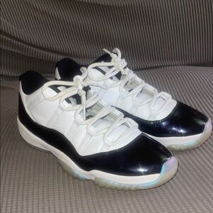 Jordan 11 Emeralds Low